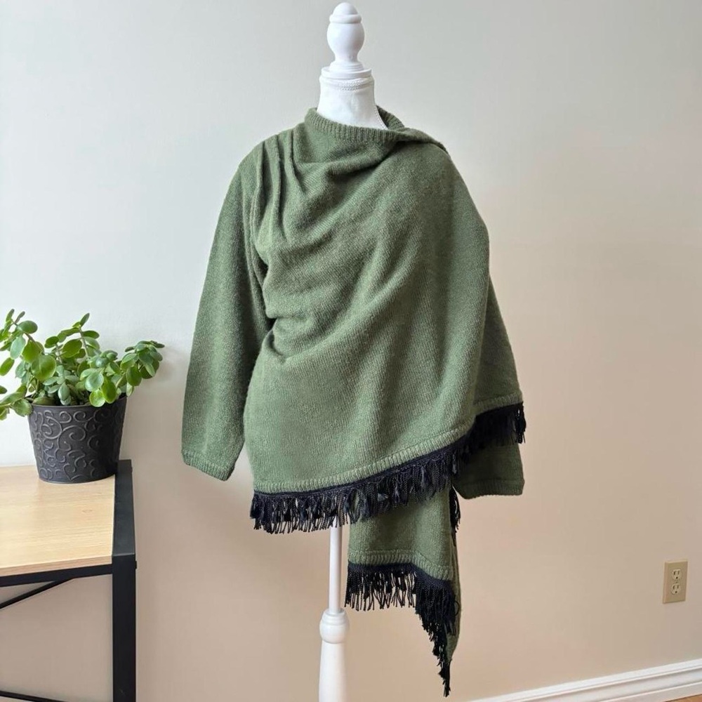VINTAGE CARDIGAN PONCHO